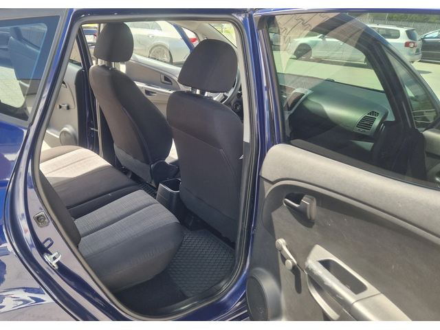 Kia Venga ЛИЗИНГ - автомобили, коли, обяви за нови и употребявани 11