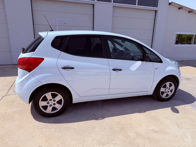 Kia Venga 1.4i 16V* GPL* UNIKAT* - автомобили, коли, обяви за нови и употребявани 13