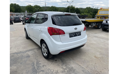 kia-venga - 5