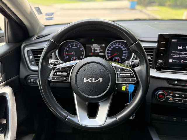 Kia XCeed 1.5 Бензин Сервизна история - автомобили, коли, обяви за нови и употребявани 11