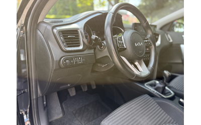 Kia XCeed 1.5 Бензин Сервизна история - автомобили, коли, обяви за нови и употребявани 13