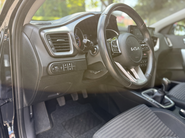 Kia XCeed 1.5 Бензин Сервизна история - автомобили, коли, обяви за нови и употребявани 13