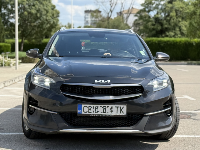Kia XCeed 1.5 Бензин Сервизна история - автомобили, коли, обяви за нови и употребявани 1