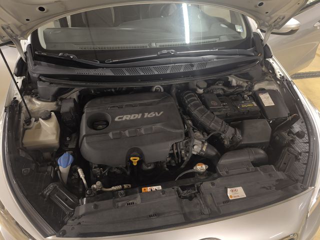 Kia XCeed 1.6 crdi 2015г. КАМЕРА - автомобили, коли, обяви за нови и употребявани 12