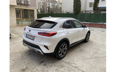 kia-xceed-1-6-crdi-mhev-design-dct7 - 4