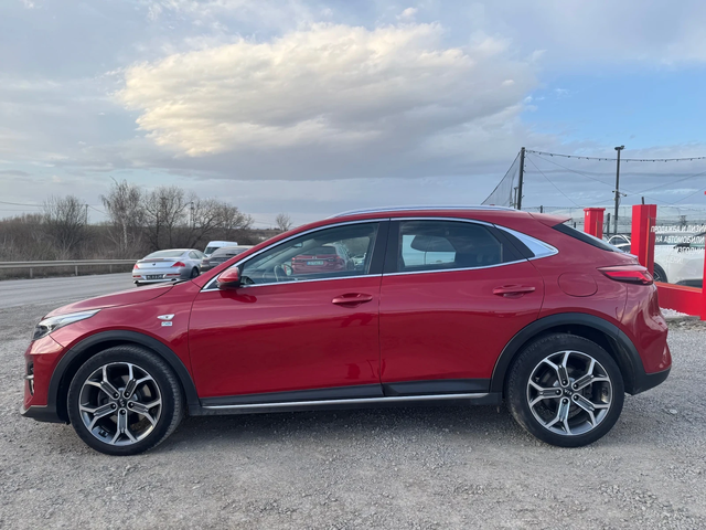 Kia XCeed 1.5 - автомобили, коли, обяви за нови и употребявани 4