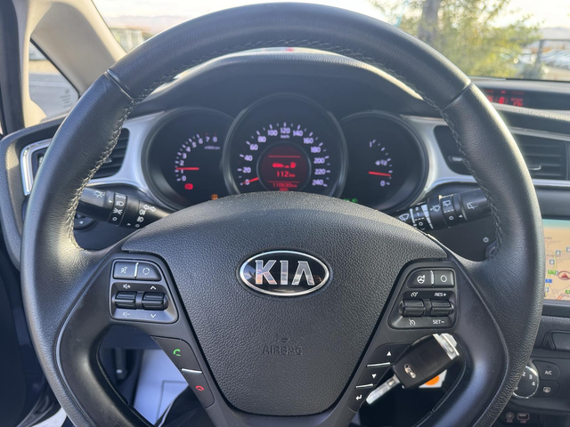 Kia XCeed, 2015 г., 110500 км, 100 к.с. - автомобили, коли, обяви за нови и употребявани 12