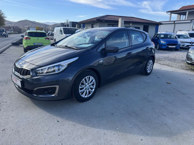 Kia XCeed, 2015 г., 110500 км, 100 к.с. - автомобили, коли, обяви за нови и употребявани 1