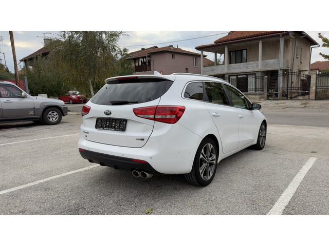 Kia XCeed GT Line - автомобили, коли, обяви за нови и употребявани 6