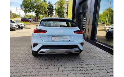Kia xCeed SUV 141к.с. Plug-In Hybrid - автомобили, коли, обяви за нови и употребявани 6