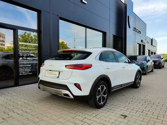 Kia xCeed SUV 141к.с. Plug-In Hybrid - автомобили, коли, обяви за нови и употребявани 7