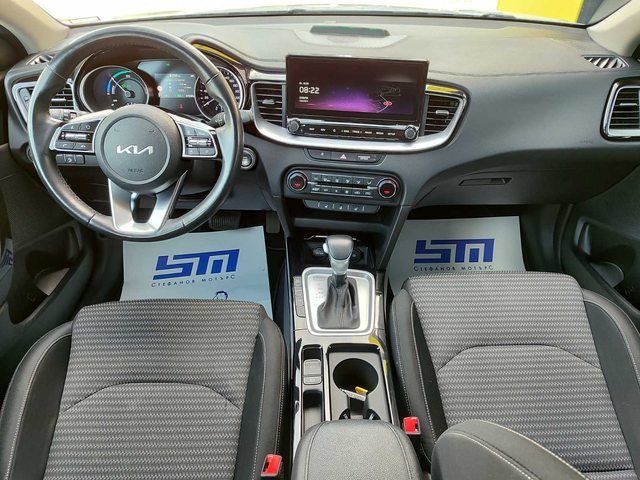 Kia xCeed SUV 141к.с. Plug-In Hybrid - автомобили, коли, обяви за нови и употребявани 9