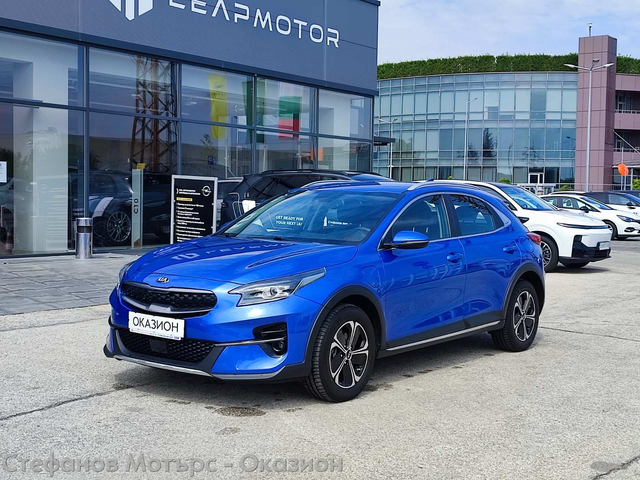 Kia xCeed SUV 141к.с. Plug-In Hybrid - автомобили, коли, обяви за нови и употребявани 2