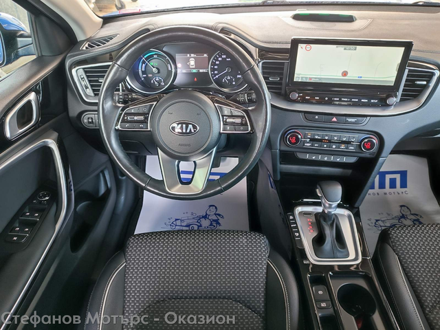 Kia xCeed SUV 141к.с. Plug-In Hybrid - автомобили, коли, обяви за нови и употребявани 9