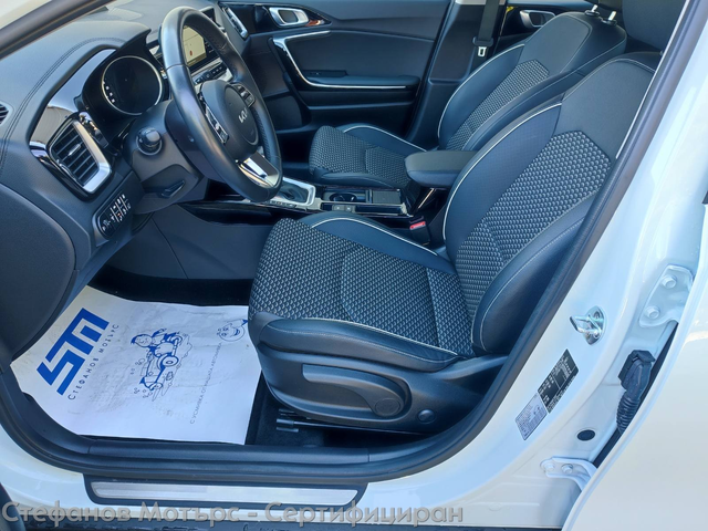 Kia xCeed SUV 141к.с. Plug-In Hybrid - автомобили, коли, обяви за нови и употребявани 11