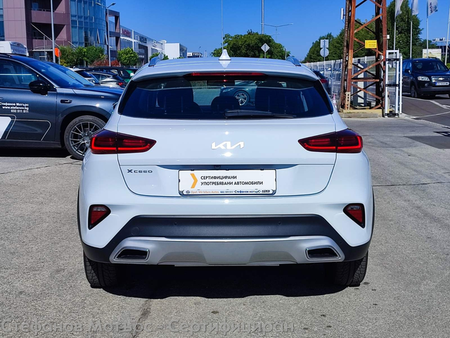 Kia xCeed SUV 141к.с. Plug-In Hybrid - автомобили, коли, обяви за нови и употребявани 6