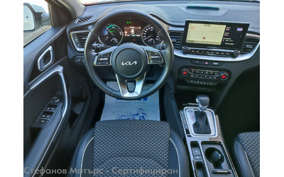 Kia xCeed SUV 141к.с. Plug-In Hybrid - автомобили, коли, обяви за нови и употребявани 9