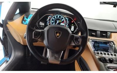 Lamborghini Aventador LP700-4 - автомобили, коли, обяви за нови и употребявани 10