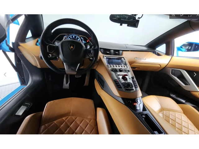 Lamborghini Aventador LP700-4 - автомобили, коли, обяви за нови и употребявани 9