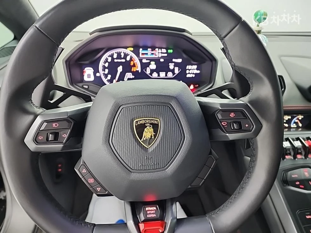Lamborghini Huracan LP580-2 С ФИНАНСИРАНЕ - автомобили, коли, обяви за нови и употребявани 6