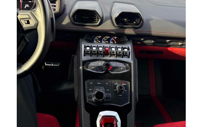 Lamborghini Huracan 5.2L 10cyl 4WD - автомобили, коли, обяви за нови и употребявани 7