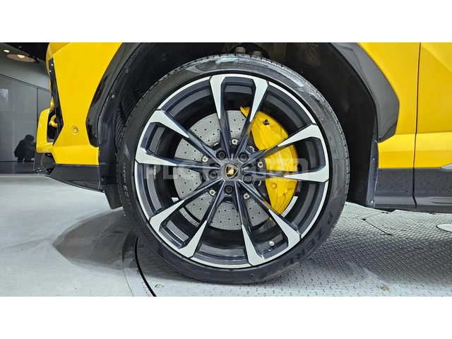 Lamborghini Huracan * Giallo Auge* Carbon Ceramic - автомобили, коли, обяви за нови и употребявани 4