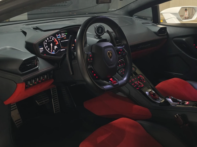 Lamborghini Huracan - автомобили, коли, обяви за нови и употребявани 4