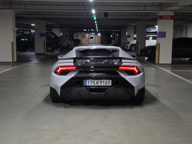 Lamborghini Huracan - автомобили, коли, обяви за нови и употребявани 2