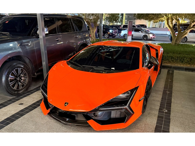 LAMBORGHINI Revuelto Revuelto 6.5 V12 HPEV 4WD - автомобили, коли, обяви за нови и употребявани 2