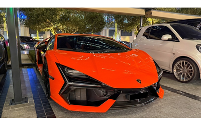 lamborghini-revuelto-revuelto-6-5-v12-hpev-4wd - 4