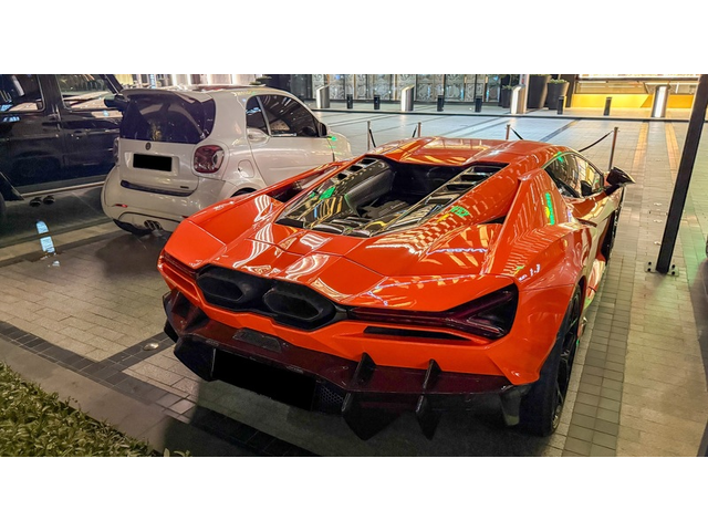 LAMBORGHINI Revuelto Revuelto 6.5 V12 HPEV 4WD - автомобили, коли, обяви за нови и употребявани 6