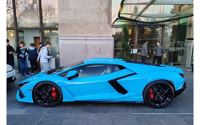 lamborghini-revuelto-revuelto-6-5-v12-hpev-4wd - 4