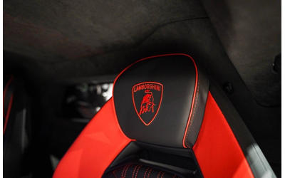 LAMBORGHINI Revuelto Revuelto 6.5 V12 HPEV 4WD - автомобили, коли, обяви за нови и употребявани 12