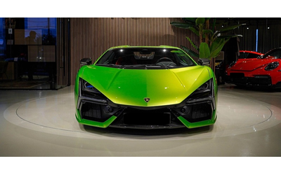 lamborghini-revuelto-revuelto-6-5-v12-hpev-4wd - 1
