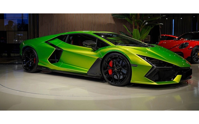 lamborghini-revuelto-revuelto-6-5-v12-hpev-4wd - 2