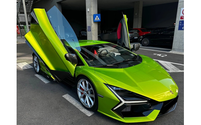 lamborghini-revuelto-revuelto-6-5-v12-hpev-4wd - 5