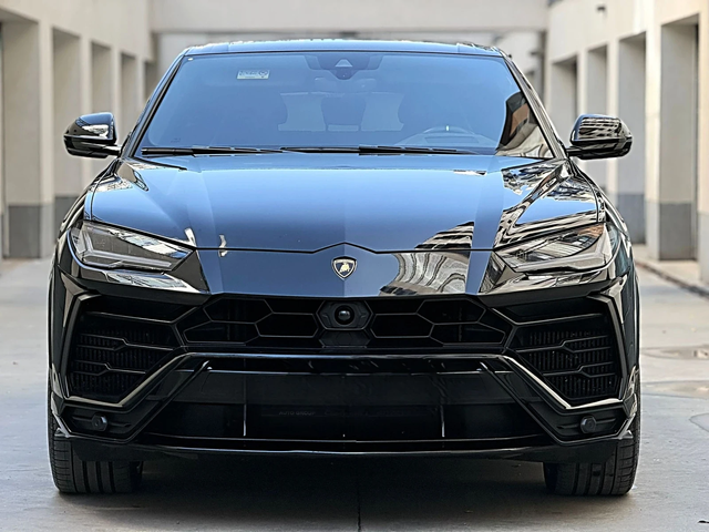 Lamborghini Urus LAMBORGHINI Urus FULLMAXX - автомобили, коли, обяви за нови и употребявани 0