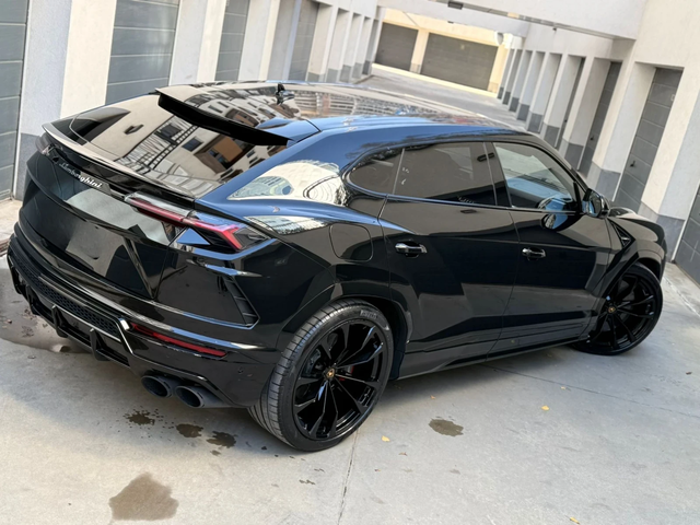 Lamborghini Urus LAMBORGHINI Urus FULLMAXX - автомобили, коли, обяви за нови и употребявани 5