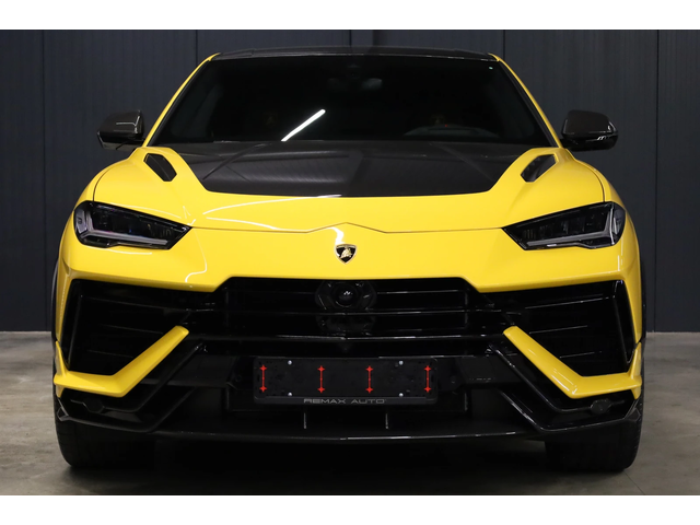 Lamborghini Urus PERFORMANTE* CARBON* CERAMIC* AKRAPOVIC* 23"* - автомобили, коли, обяви за нови и употребявани 1