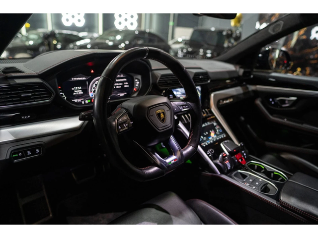 Lamborghini Urus 4.0 V8 FULL BLACK EDITION DOWNPIPE ЛИЗИНГ 100% - автомобили, коли, обяви за нови и употребявани 11