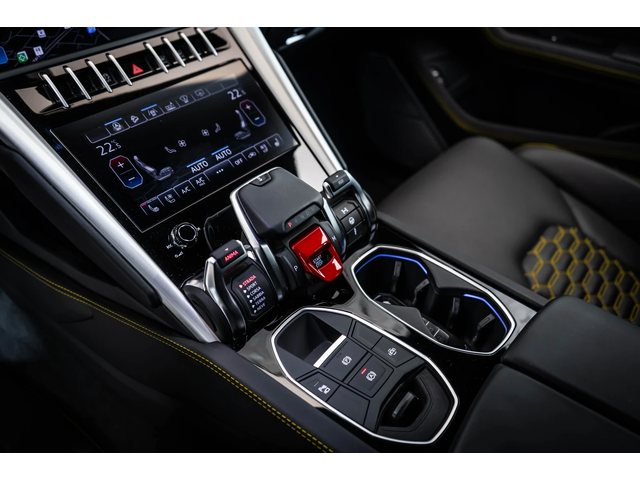 Lamborghini Urus Giallo Auge* B&O - автомобили, коли, обяви за нови и употребявани 15