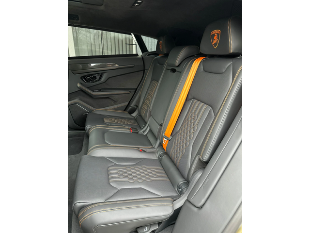 Lamborghini Urus SE - автомобили, коли, обяви за нови и употребявани 10