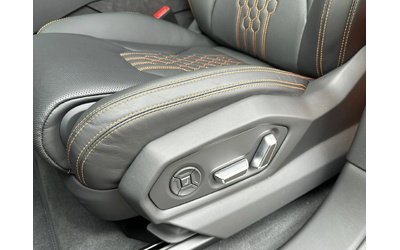 Lamborghini Urus SE - автомобили, коли, обяви за нови и употребявани 14