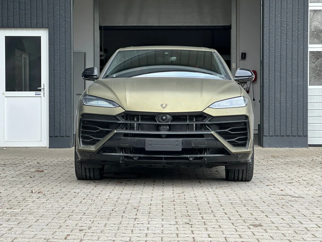 Lamborghini Urus SE - автомобили, коли, обяви за нови и употребявани 2