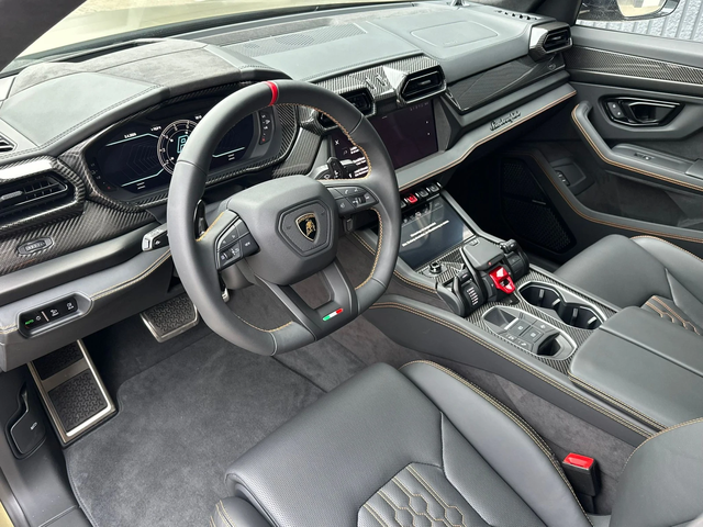 Lamborghini Urus SE - автомобили, коли, обяви за нови и употребявани 9