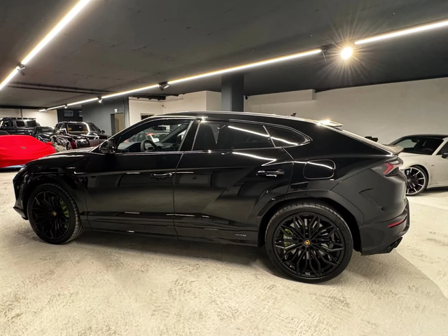 Lamborghini Urus SE Nero - автомобили, коли, обяви за нови и употребявани 2