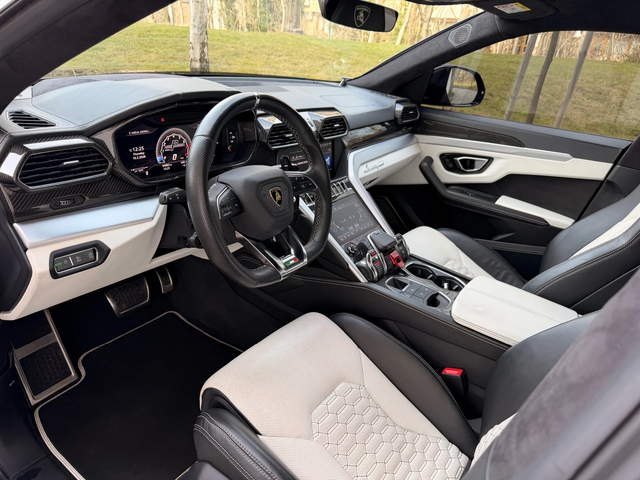 Lamborghini Urus - автомобили, коли, обяви за нови и употребявани 8
