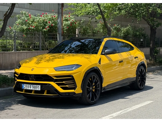 Lamborghini Urus - автомобили, коли, обяви за нови и употребявани 0