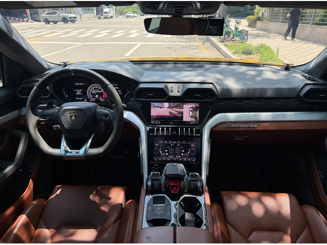 Lamborghini Urus - автомобили, коли, обяви за нови и употребявани 11