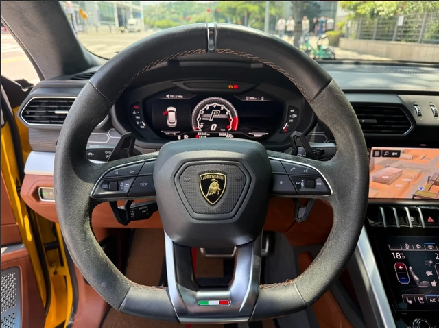 Lamborghini Urus - автомобили, коли, обяви за нови и употребявани 12
